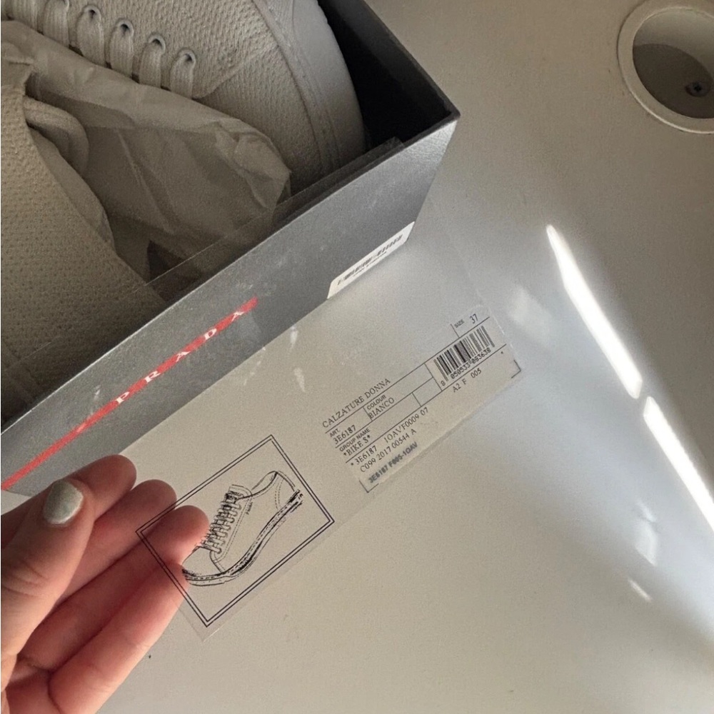 NIB Prada Caltazure Donna Low Top White Canvas Sneakers - Picture 14 of 14